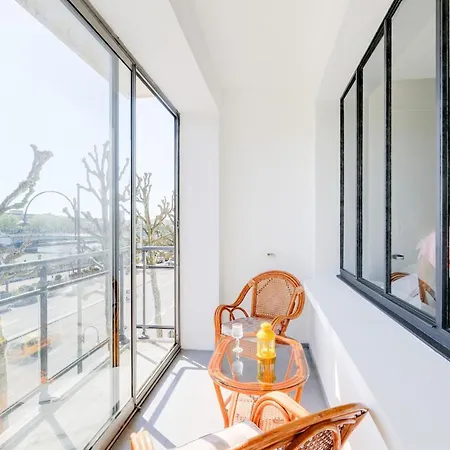 La Cathedrale - Vue Sur Seine